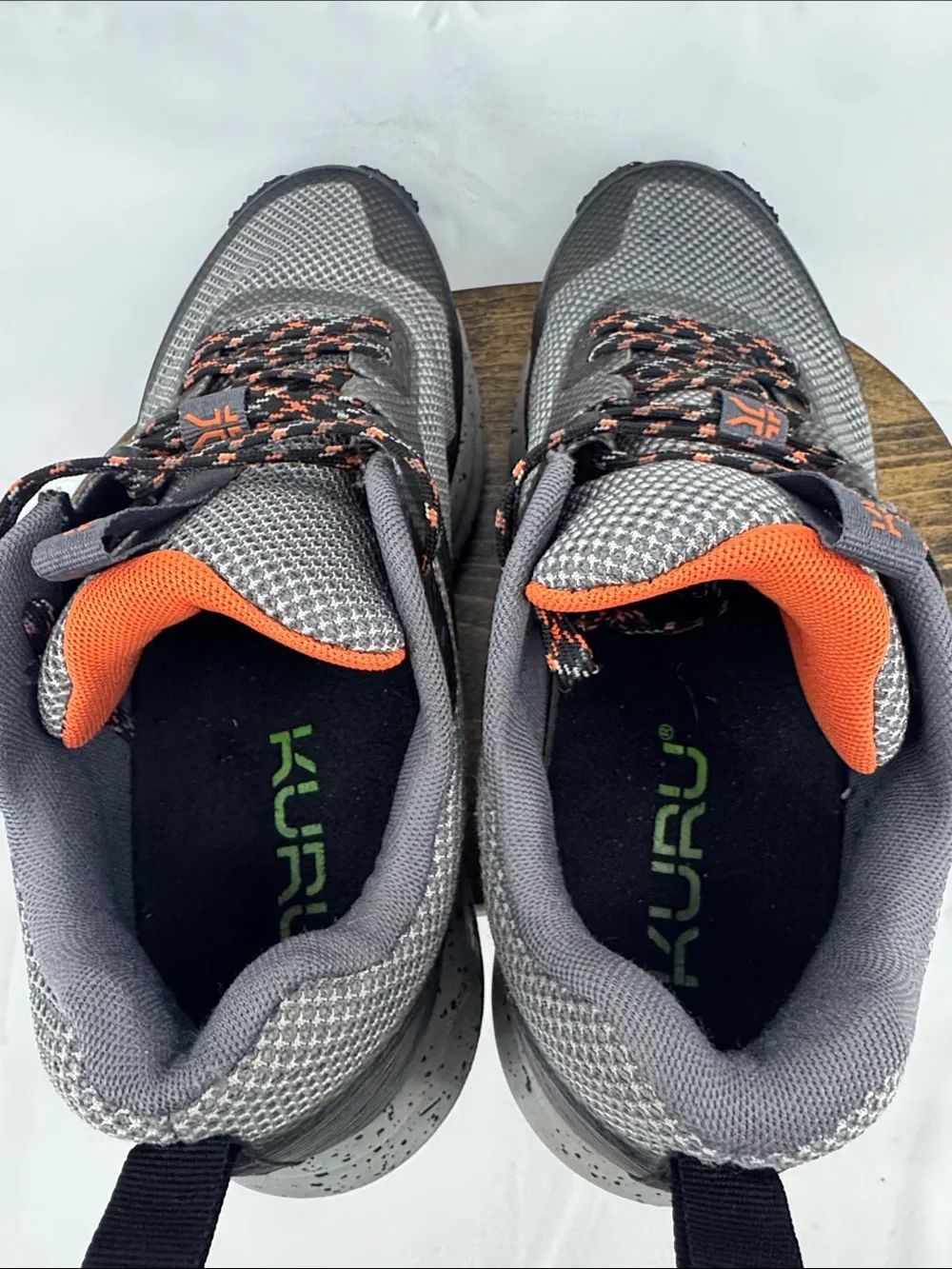 Kuru Mens Atom Trail Hiking, Trail Running Shoes in Gray w/ Orange, sz 8.5